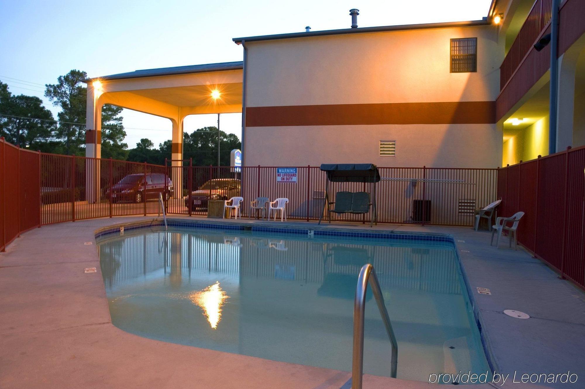 Super 8 By Wyndham Bastrop Tx Motel Exterior foto