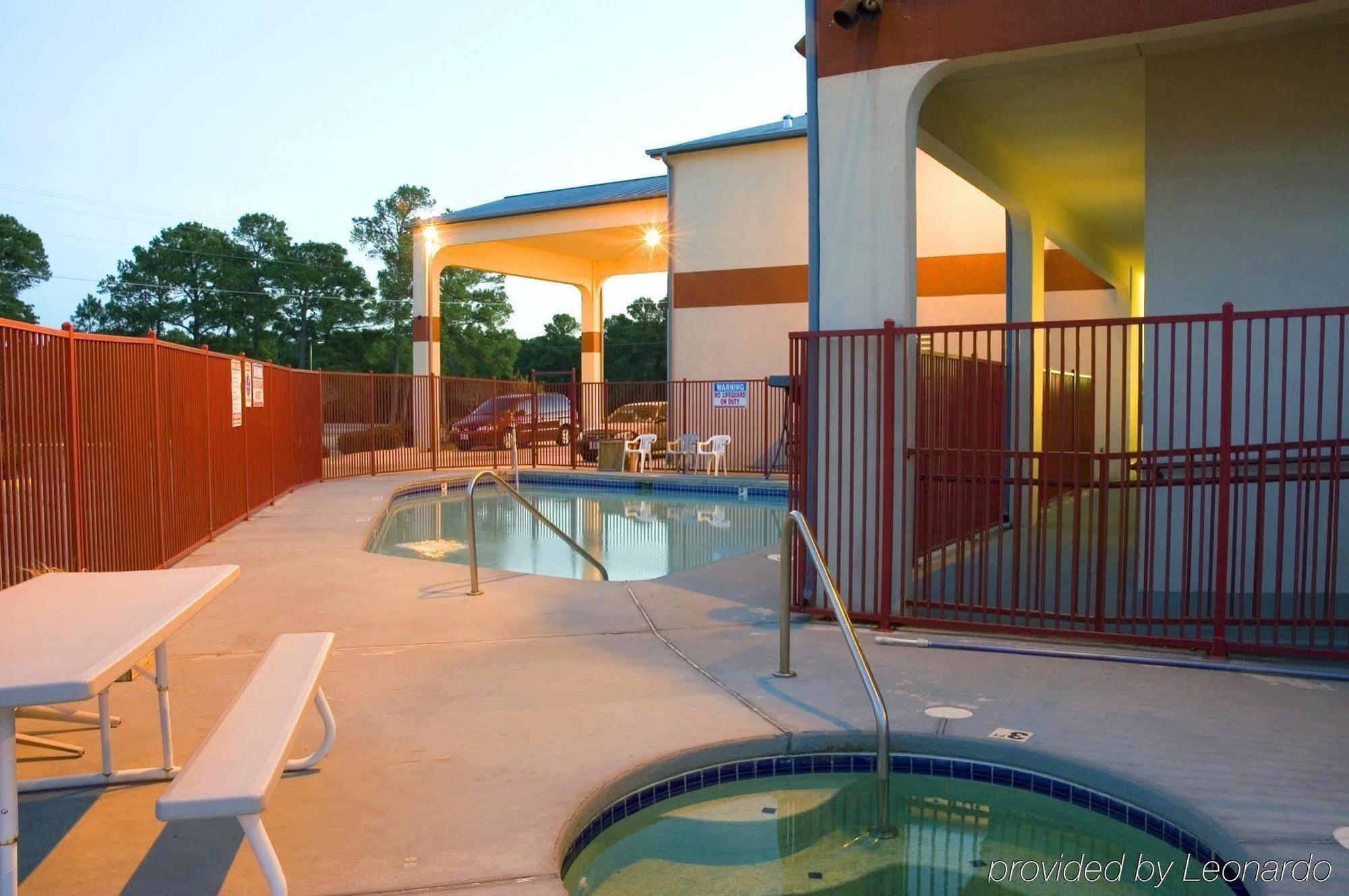 Super 8 By Wyndham Bastrop Tx Motel Exterior foto