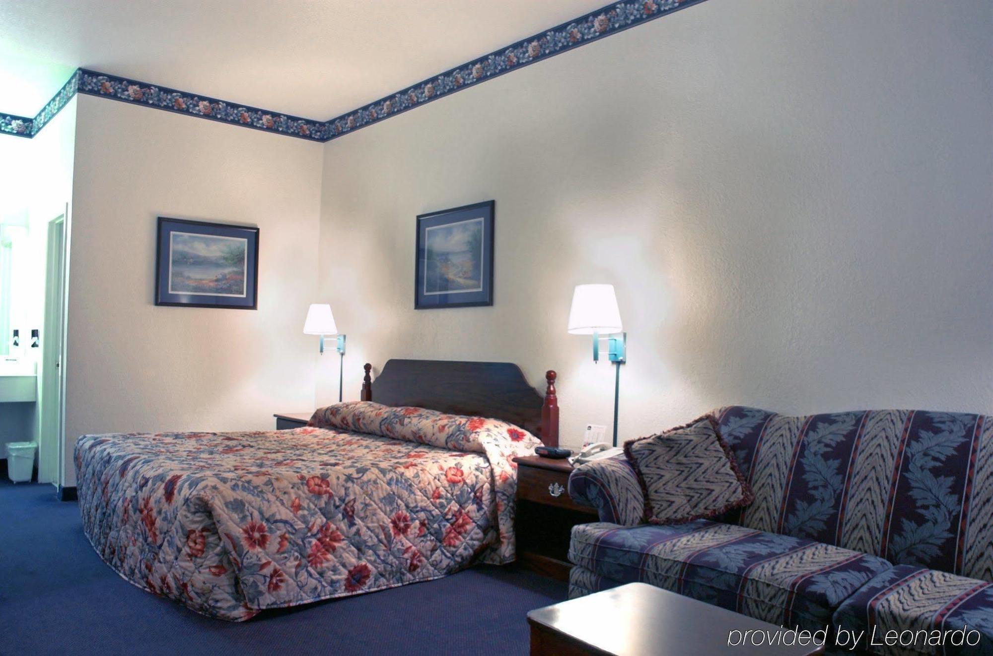 Super 8 By Wyndham Bastrop Tx Motel Exterior foto